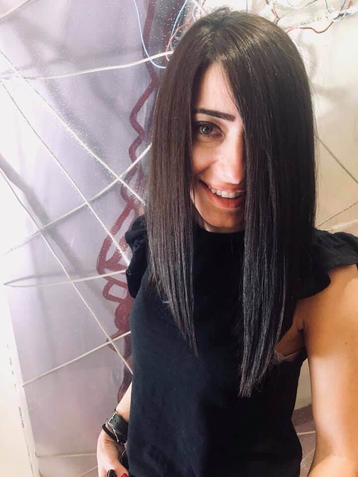 skouro kastano malli black hair haircut hairsalon makria mallia long hair kommotirio xtenismata argyroupoli healthy long hair hair treatments therapies malliwn