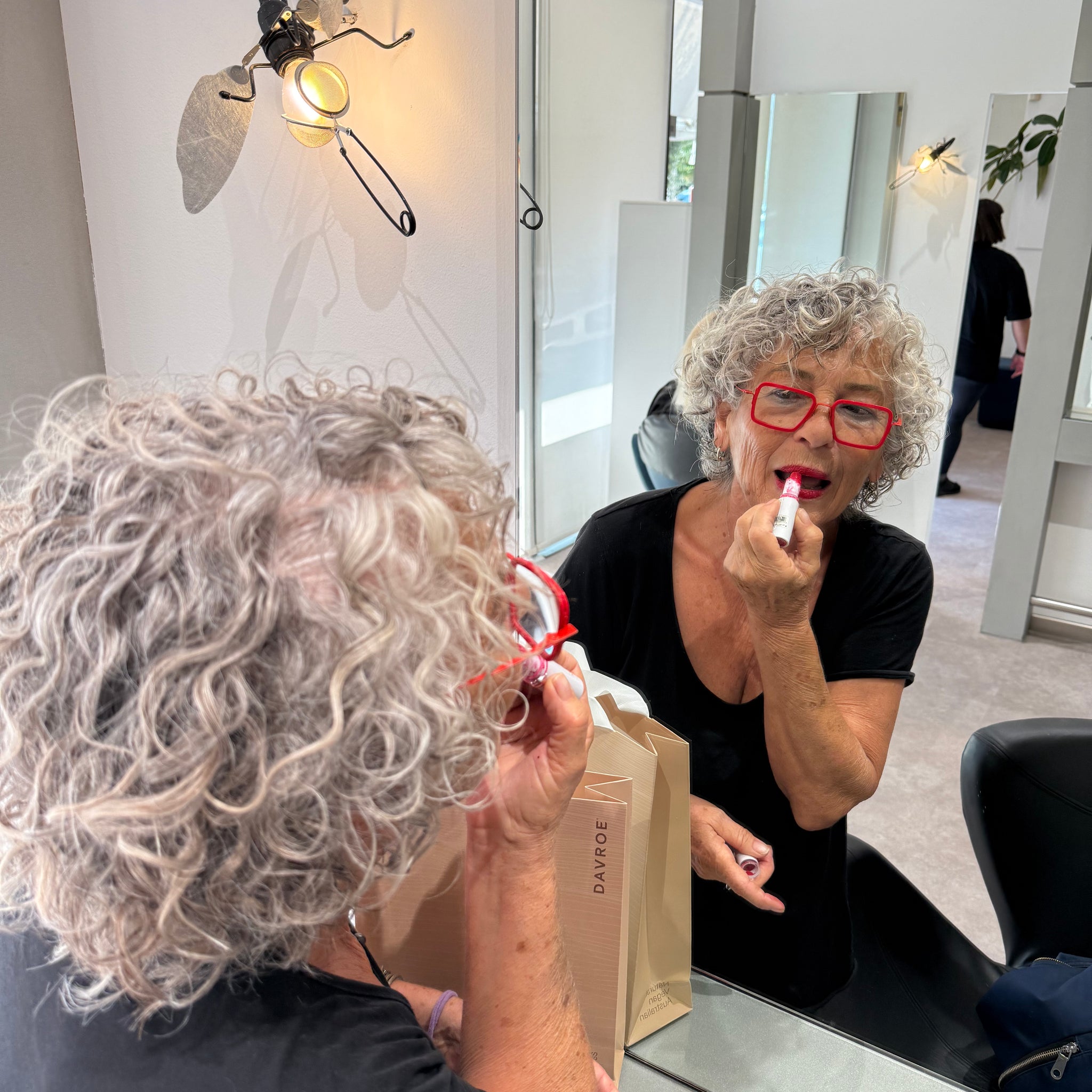 κοντο σγουρο μαλλί perm malli curls mallia kontro haircut konto malli xtenisma kommotirio argyroupoli hair salon, curly malli bob curls haircut konto malli xtenisma kommotirio argyroupoli hair salon, καρέ κουρέματα, κούρεμα στην αθήνα, το καλύτερο , τα καλύτερα κοντα, μοντέρνα  κουρέματα, μοντέρνο κούρεμα στην αργυρούπολη permanant